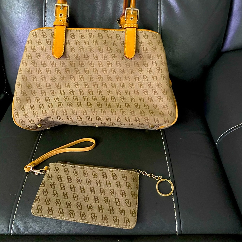 Dooney & Bourke buckle satchel with wristlet